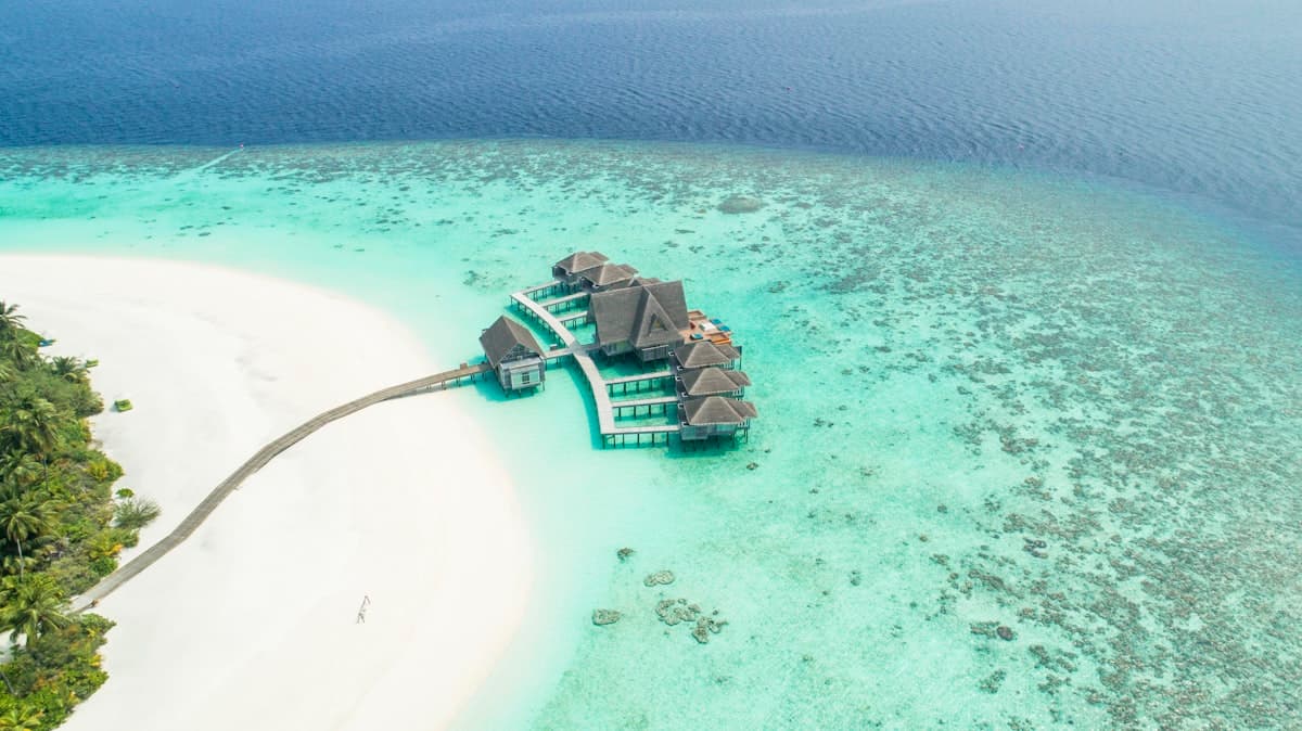 Maldives Overwater Villa - Image 3